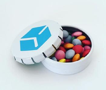 Goodies : une boite de bonbon publicitaire